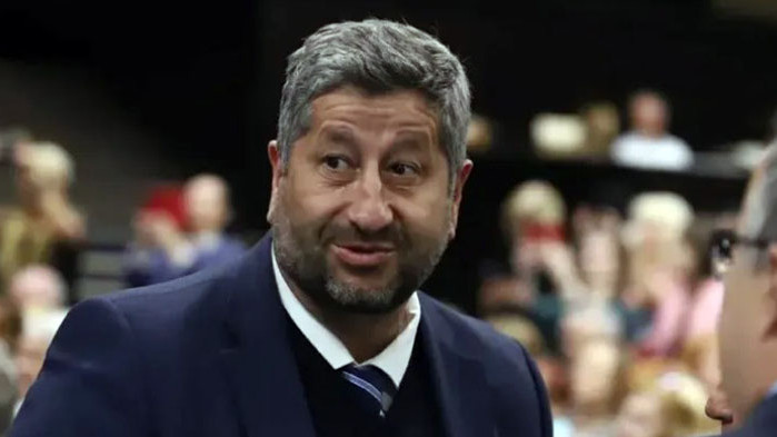 Христо Иванов гласува за „силно реформаторско управление“