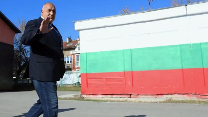 Ако политиците продължават да се водят от егото си и