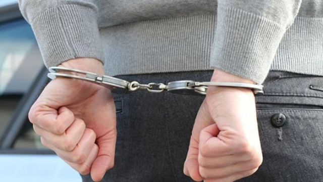Арестуваха мъж от радомирското село Извор за търговия с гласове  По