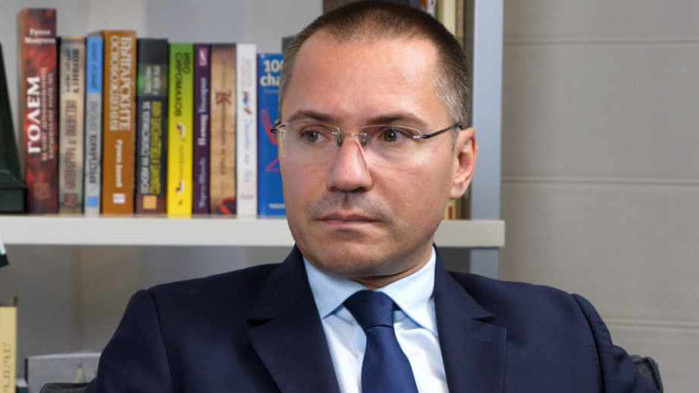 От Фейсбук профила на Ангел Джамбазки, ВМРО При 99 %