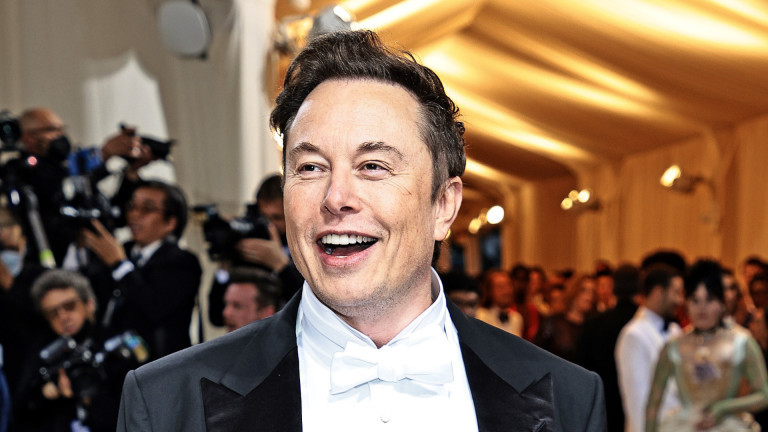 Милиардерът Илон Мъск предложи да продължи с първоначалния си опит