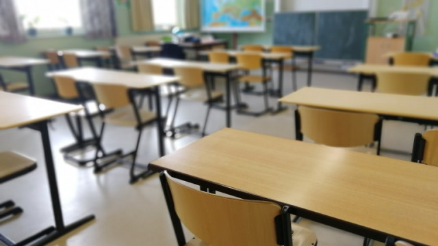 В София няма цели училища които да са под карантина