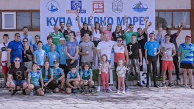 50 участници мериха сили в състезанието по кану каяк