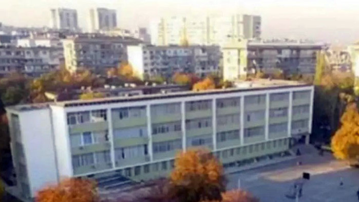 Членове на секционни комисии са нанесли щети в 51 СУ в София