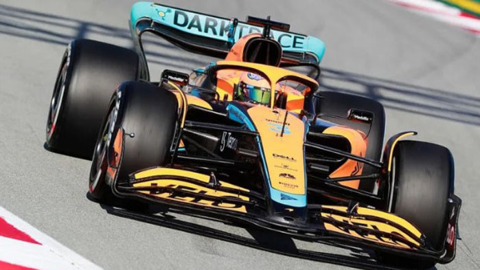Ландо Норис и Макс Верстапен се разминаха със зловещ инцидент