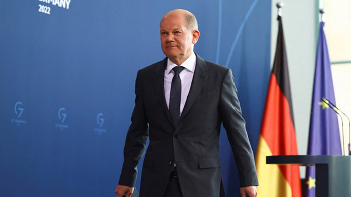 В телефонен разговор канцлерът Олаф Шолц и президентът на САЩ Джо