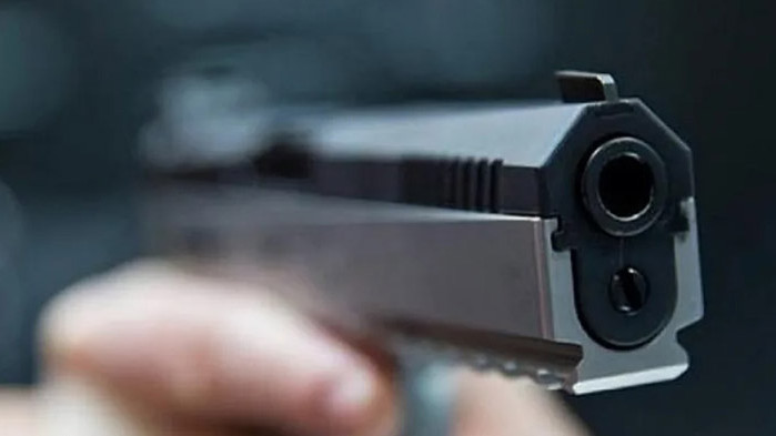 Седмокласник се яви на училище с пистолет, оръжието изчезна
