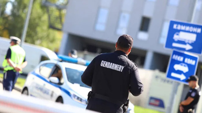 Прокуратурата проверява причината за катастрофата на два джипа на жандармерията в Царево