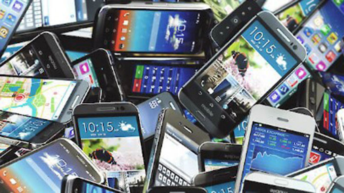Около 5,3 милиарда от приблизително 16-те милиарда мобилни телефони, притежавани