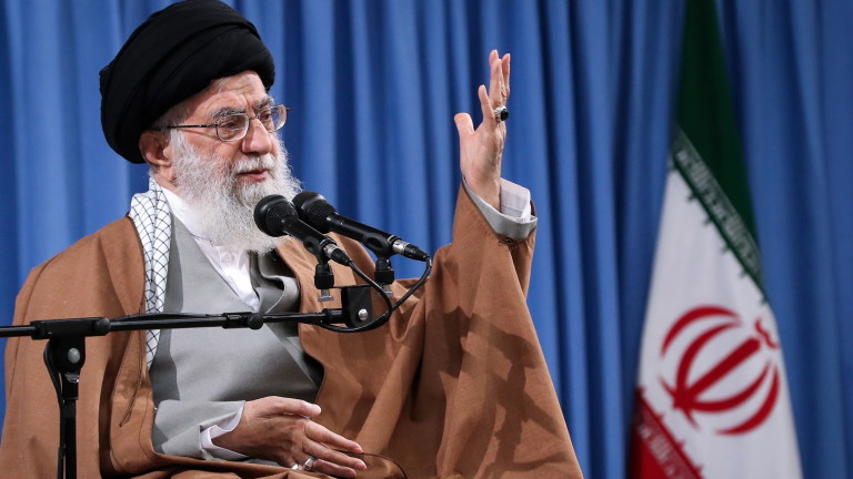 Върховният лидер на Иран аятолах Али Хаменей заяви, че никой не
