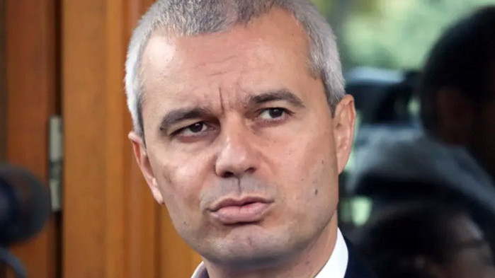 Лидерът на Възраждане“ Костадин Костадинов заяви, че партията му обмисля