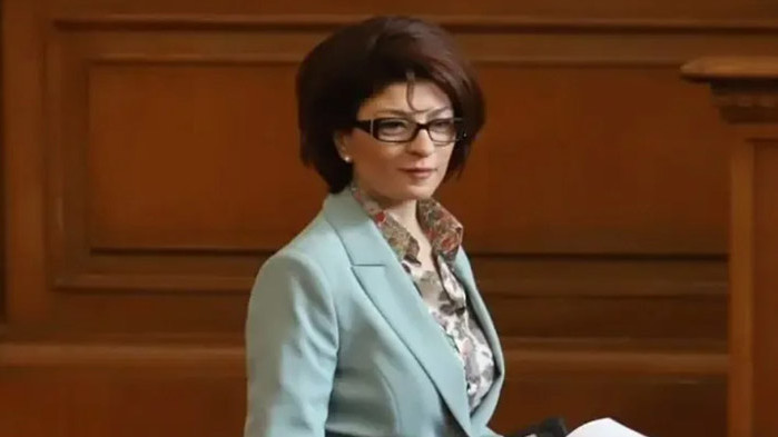 Десислава Атанасова: Готови сме за конструктивни разговори по важни за държавата приоритети