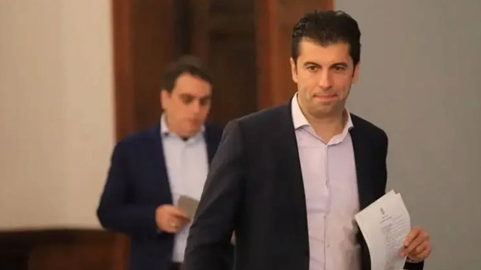 Самодоволните въстаници“ поставиха държавата на колене, сега ние ще им