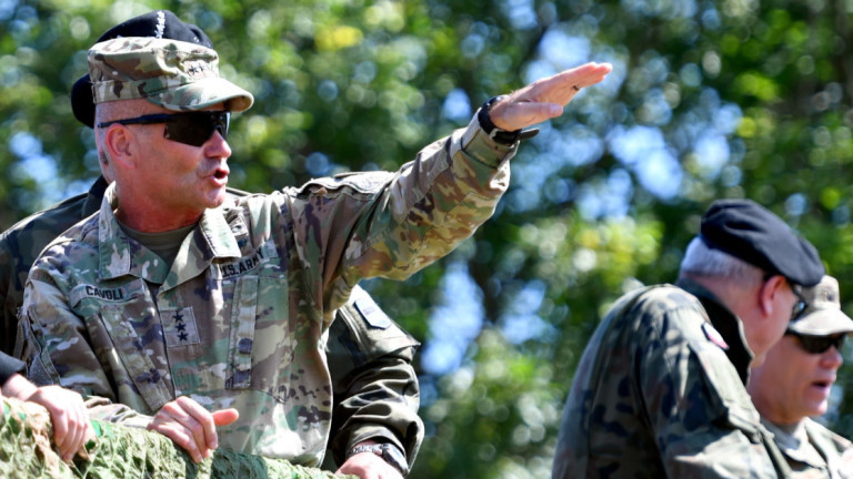 Италия поема командването на многонационалната бойна група на НАТО в България