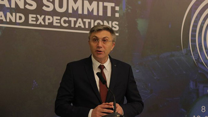 Асен Василев поиска групата му да получи 15 мин., за