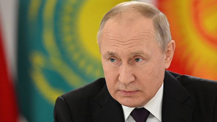 Путин поздрави Си Цзинпин за преизбирането му за генерален секретар на ККП