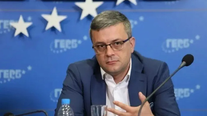 От Фейсбук профила на Тома Биков ДБ предлагат ротационен принцип