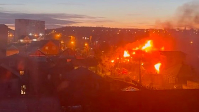 Разбилият се в жилищен район руски изтребител Су 30 е бил