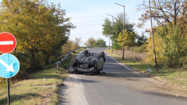 Автомобил катастрофира и се обърна по таван в Благоевград  информира БНР