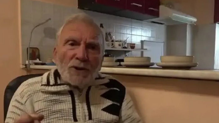 Йоло Денев освобождава България с меча на гнева