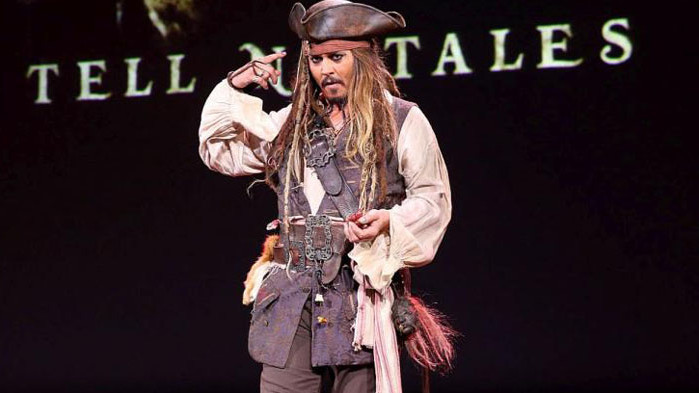 Джони Деп е готов да се завърне в Карибски пирати,