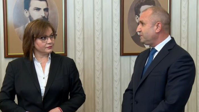 Андролова: Корнелия вече официално води много остра битка с Радев...