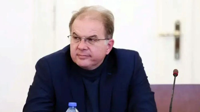 Чолаков: ПП освен, че имат дефицит на юридически познания, показват и функционална неграмотност