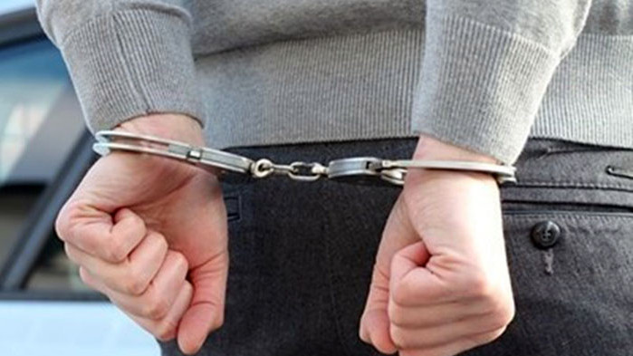 Задържаха двама непълнолетни за хулигански действия в Сливница