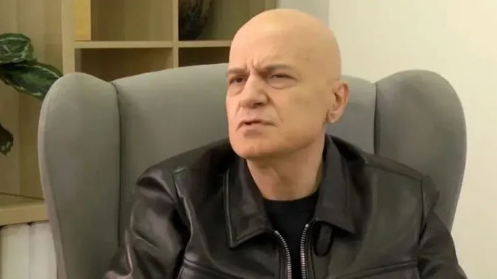 Радостин Василев е дал 24 хиляди лева на Крум Савов“,