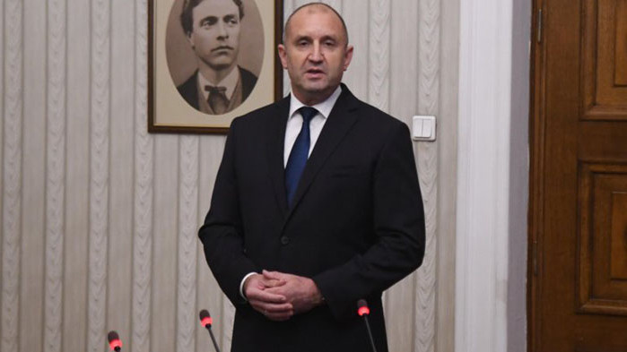 Консултациите при президента на пауза, днес и в петък Радев е в Молдова