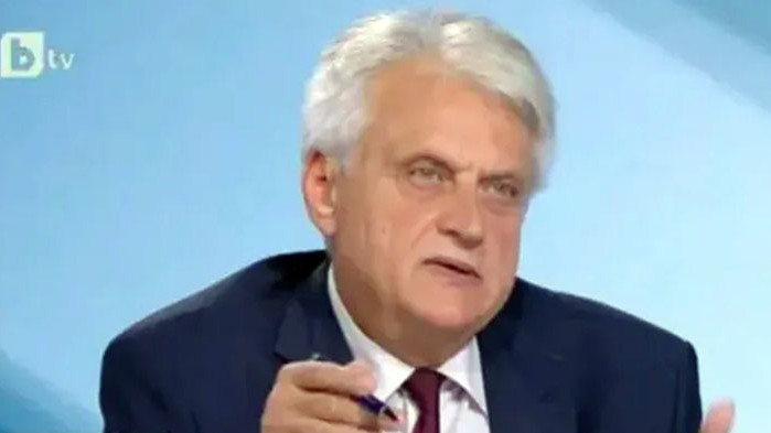 Рашков "експертно": Вежди Рашидов не бил за председател на НС, не могъл да се справи
