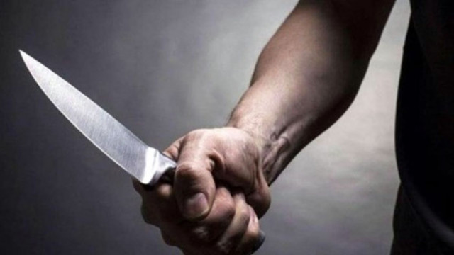 Младеж бе заплашен с нож и принуден да изтегли пари