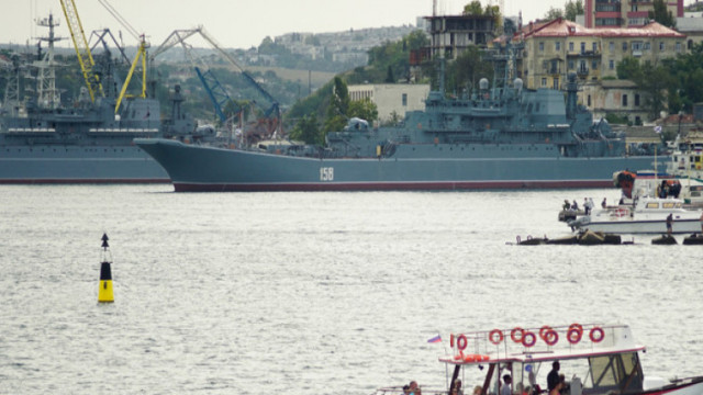 Корабите на Черноморския флот на Русия отблъскват атака с дронове