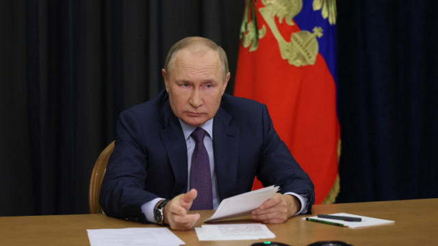 Днес руският президент Владимир Путин ще събере на масата за преговори в
