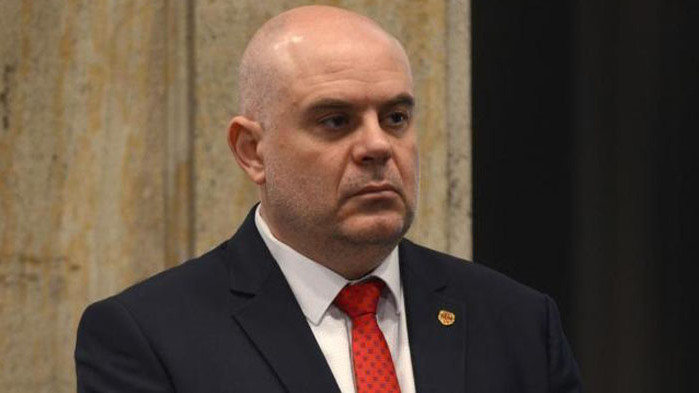 Главният прокурор Иван Гешев се срещна с родителите на прегазената