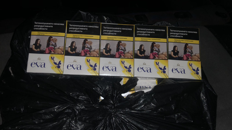 Заловиха над 230 000 къса контрабандни цигари във Варна