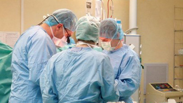 В болница „Проф. Чирков“ спасиха от ампутация крака на млад мъж