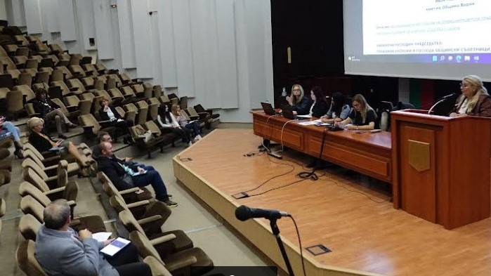 Община Варна ще дофинансира маломерни и слети паралелки в шест училища