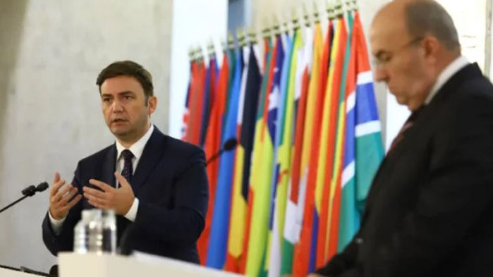 Външният министър на Северна Македония Буяр Османи заяви в София,
