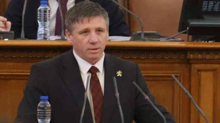 На разговорите с президента ще поискаме третия мандат да бъде