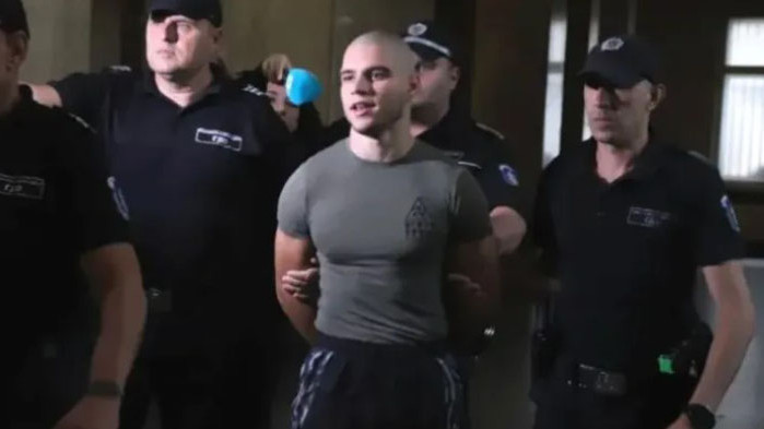 Прокурорският син от Перник се връща в ареста