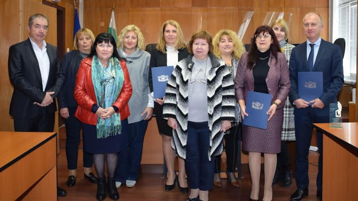 Окръжният съд и Районният съд във Варна подписаха нов меморандум с РУО-Варна