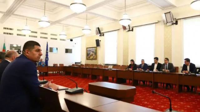 Нека да отсеем политическите разговори от разговорите за бюджет Желанието