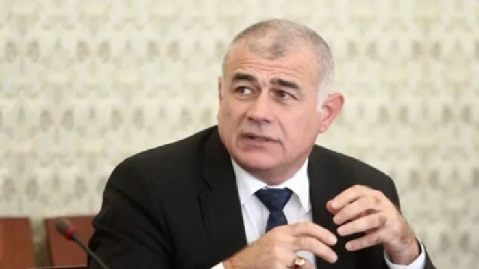 Ако минималната заплата е половината от средната, то у нас