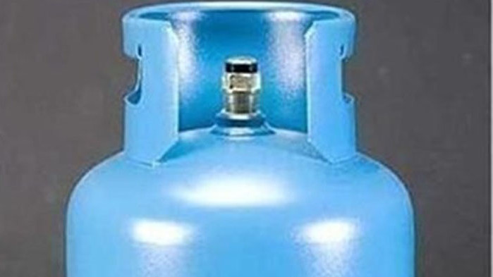 Мъж е с опасност за живота след взрив на газова бутилка в Дряново