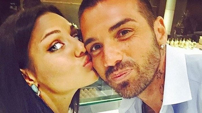 Бащата на детето ми не го търси, споделя Есмер Бившата