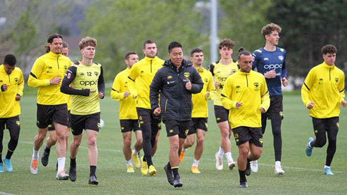 Божидар Краев вкара за Уелингтън Финикс, но при загуба с