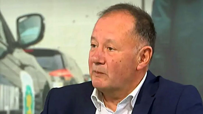 През последните години БСП претърпя много удари. Тежко е разбита