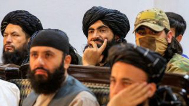 Върховният лидер на Афганистан е наредил на съдиите да приложат