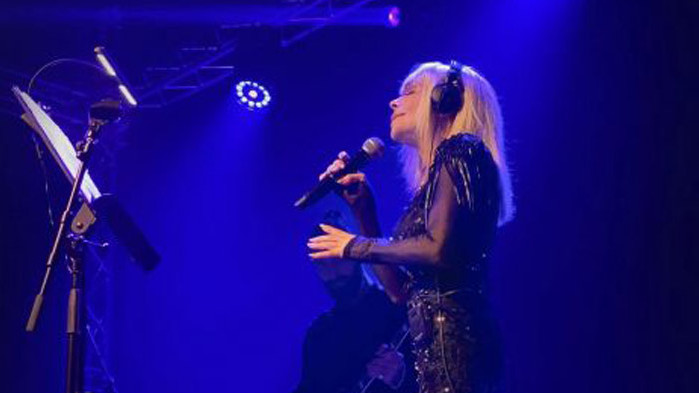 Стотици почитатели аплодираха на крака Лили Иванова на концерта ѝ